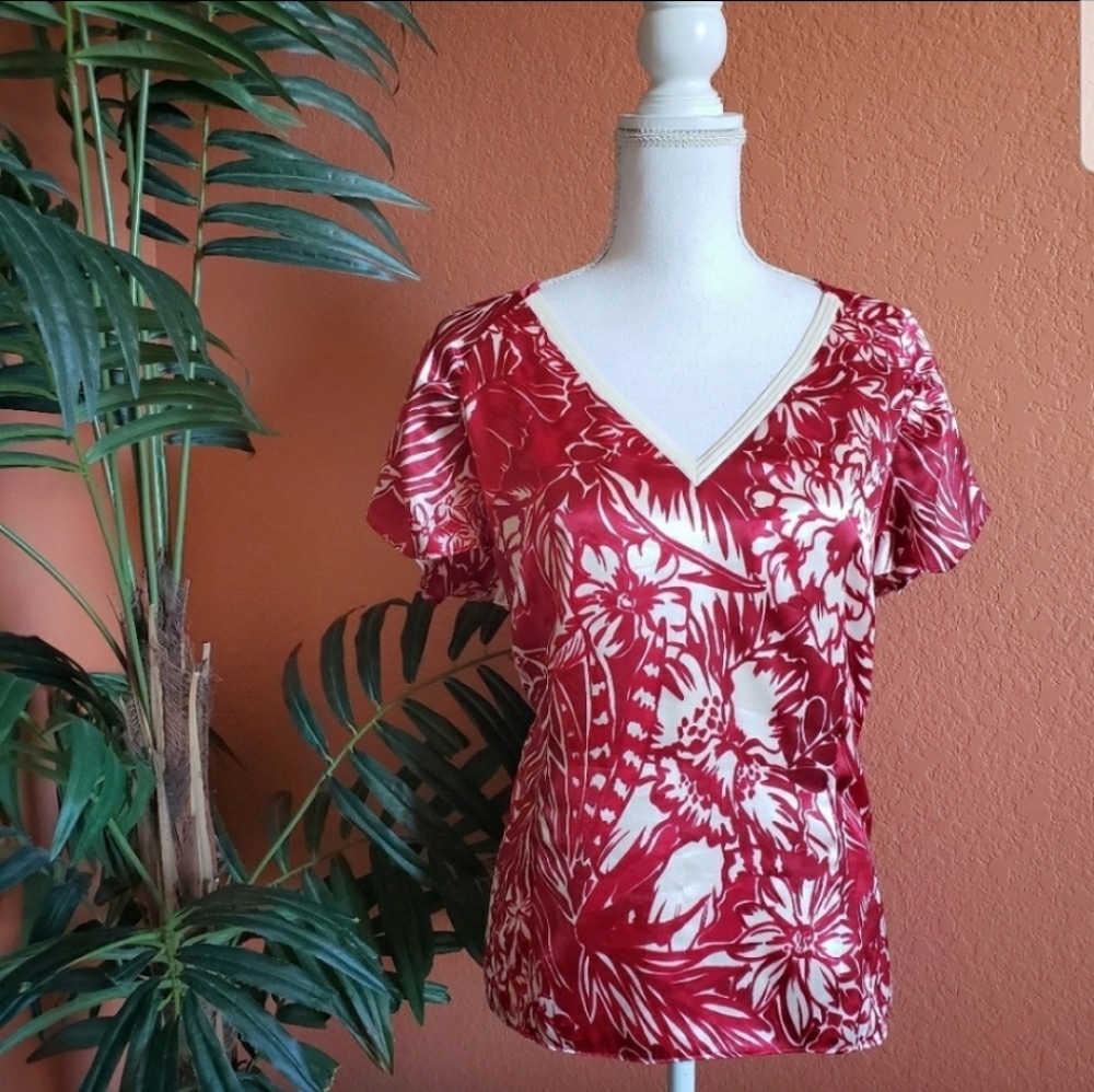 3/$25 Jacques Vert Satin Tropical Floral Top Red